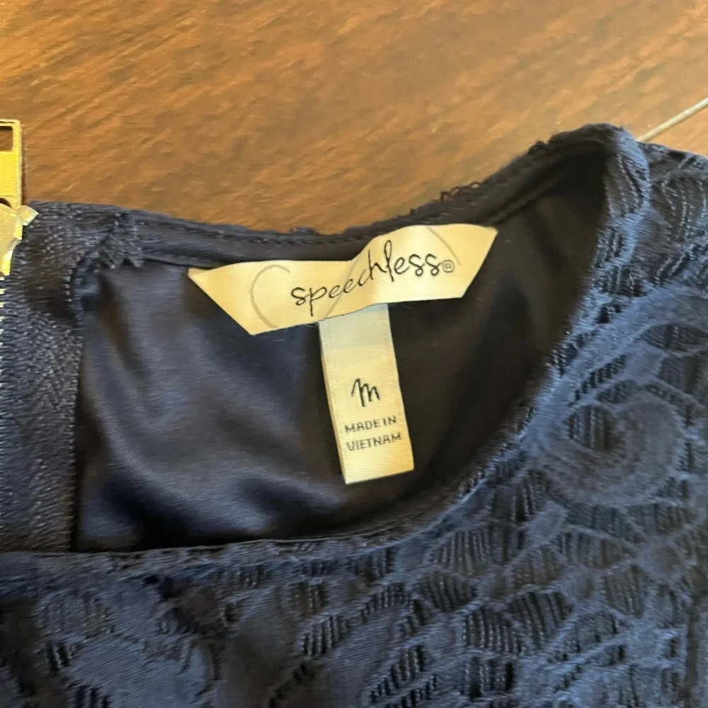 ⭐️EUC - Speechless Girls Junior Size Medium Navy Dress with Lace and Stripes